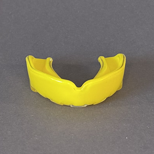 Individuell anpassbarer Mundschutz aus Somo-Gel in Gelb, Zahnschutz für Kampfsport